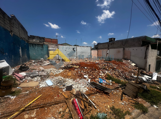 Terreno - Rua Carlos de Campos, 640